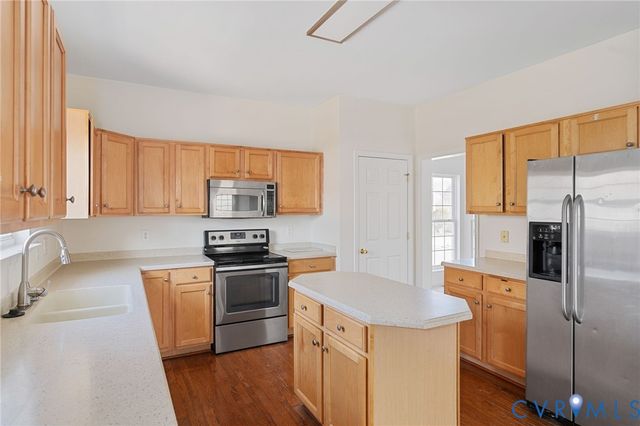 1400 Chickview Ct, Henrico, VA 23223