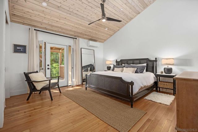 554 & 556 Stratford Dr, Encinitas, CA 92024