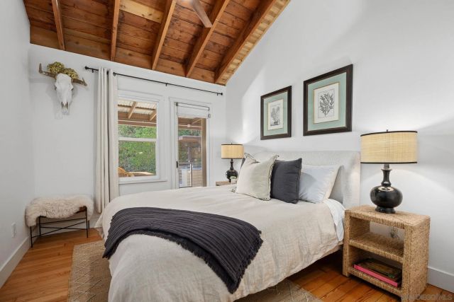 554 & 556 Stratford Dr, Encinitas, CA 92024