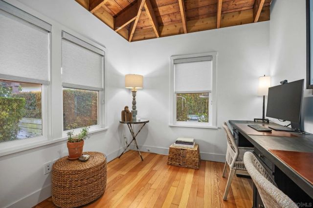 554 & 556 Stratford Dr, Encinitas, CA 92024