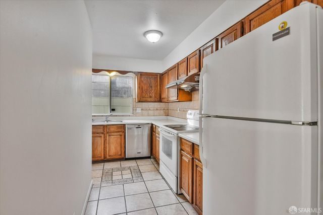 890 48th Avenue, San Francisco, CA 94121