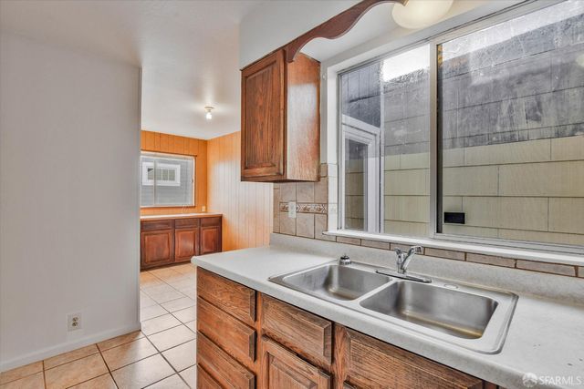 890 48th Avenue, San Francisco, CA 94121