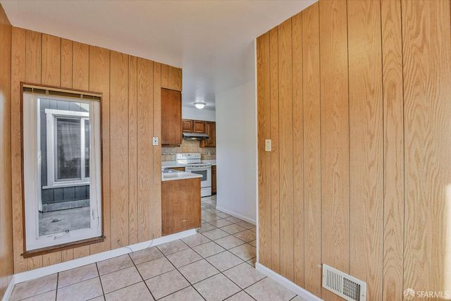 890 48th Avenue, San Francisco, CA 94121