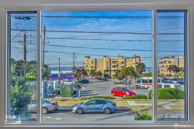 890 48th Avenue, San Francisco, CA 94121