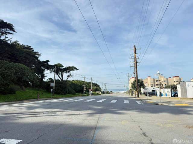 890 48th Avenue, San Francisco, CA 94121