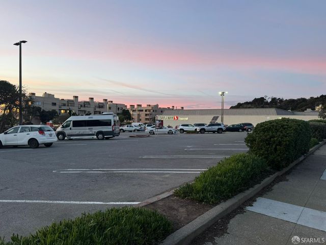 890 48th Avenue, San Francisco, CA 94121