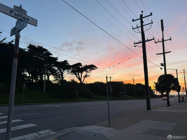 890 48th Avenue, San Francisco, CA 94121