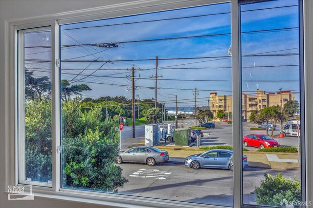 890 48th Avenue, San Francisco, CA 94121