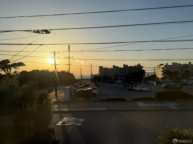 890 48th Avenue, San Francisco, CA 94121