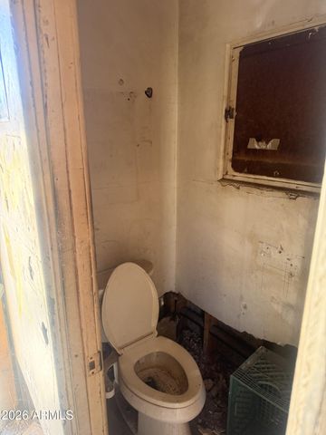 1917 W WHITTON Avenue, Phoenix, AZ 85015