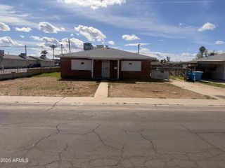 1917 W WHITTON Avenue, Phoenix, AZ 85015