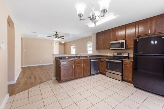 148 Grazing Horse LN, Manchaca, TX 78652