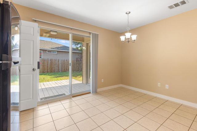 148 Grazing Horse LN, Manchaca, TX 78652
