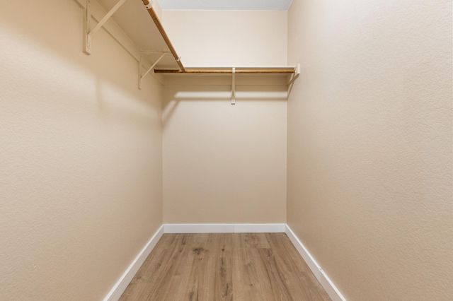 148 Grazing Horse LN, Manchaca, TX 78652