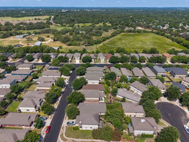 148 Grazing Horse LN, Manchaca, TX 78652