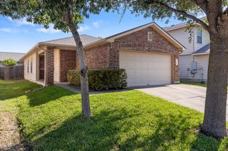 148 Grazing Horse LN, Manchaca, TX 78652