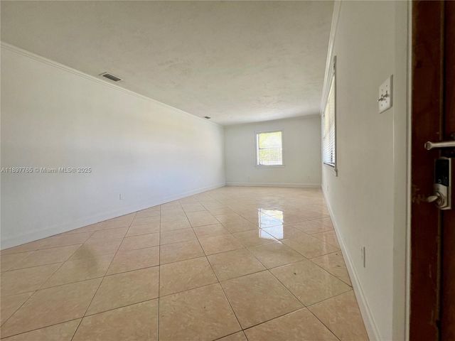 11950 SW 199th St 1, Miami, FL 33177