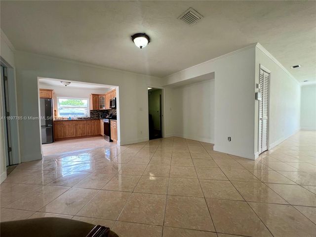 11950 SW 199th St 1, Miami, FL 33177