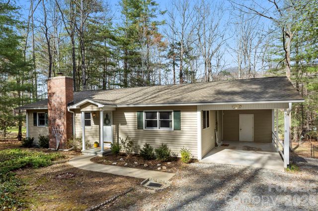 47 Sevier Drive, Hendersonville, NC 28791