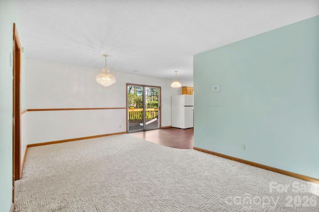 47 Sevier Drive, Hendersonville, NC 28791