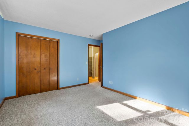 47 Sevier Drive, Hendersonville, NC 28791