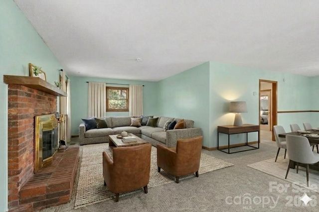 47 Sevier Drive, Hendersonville, NC 28791