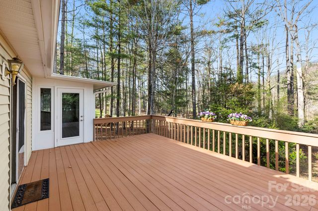 47 Sevier Drive, Hendersonville, NC 28791