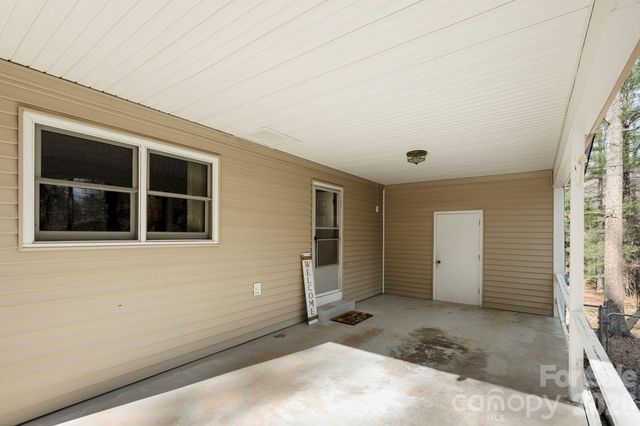 47 Sevier Drive, Hendersonville, NC 28791