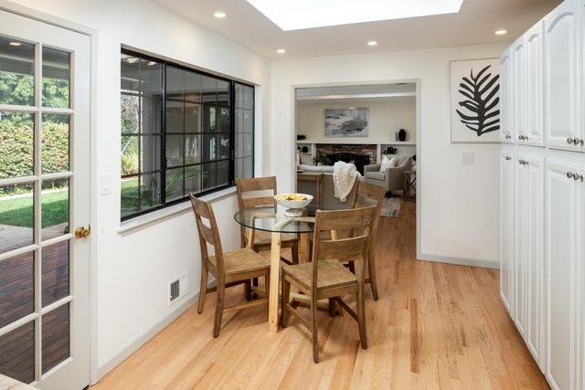 260 Trianon Way, Los Altos, CA 94022