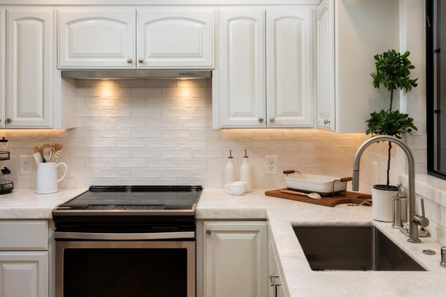 260 Trianon Way, Los Altos, CA 94022