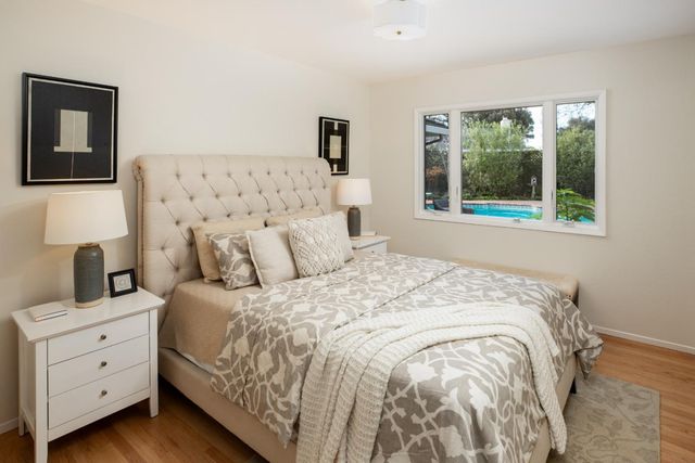 260 Trianon Way, Los Altos, CA 94022