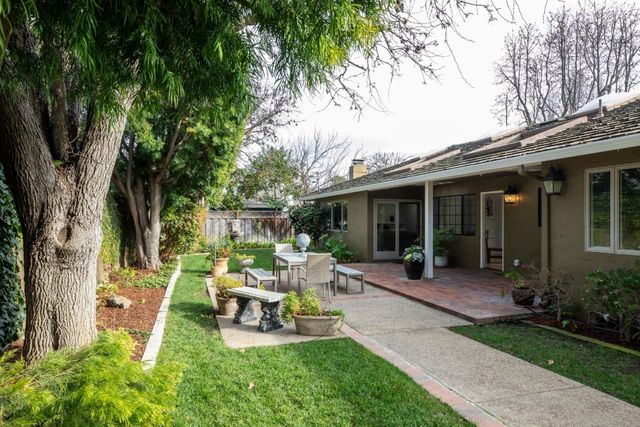 260 Trianon Way, Los Altos, CA 94022
