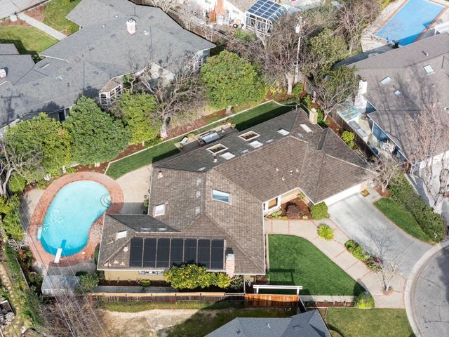 260 Trianon Way, Los Altos, CA 94022