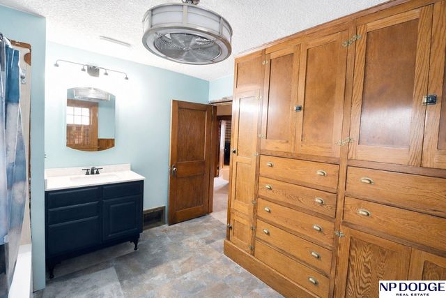 345 W 8th Street, Fremont, NE 68025