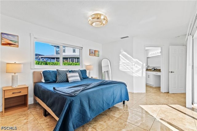 429 Cross ST, North Fort Myers, FL 33903
