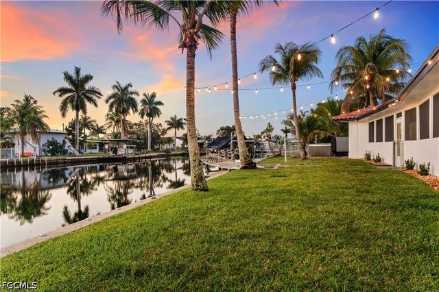 429 Cross ST, North Fort Myers, FL 33903