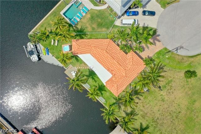 429 Cross ST, North Fort Myers, FL 33903