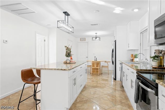 429 Cross ST, North Fort Myers, FL 33903