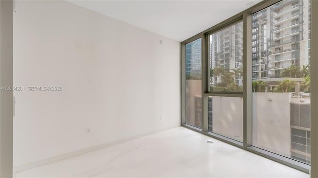 300 Biscayne Boulevard Way 1106E, Miami, FL 33131
