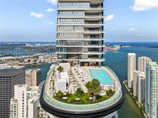 300 Biscayne Boulevard Way 1106E, Miami, FL 33131