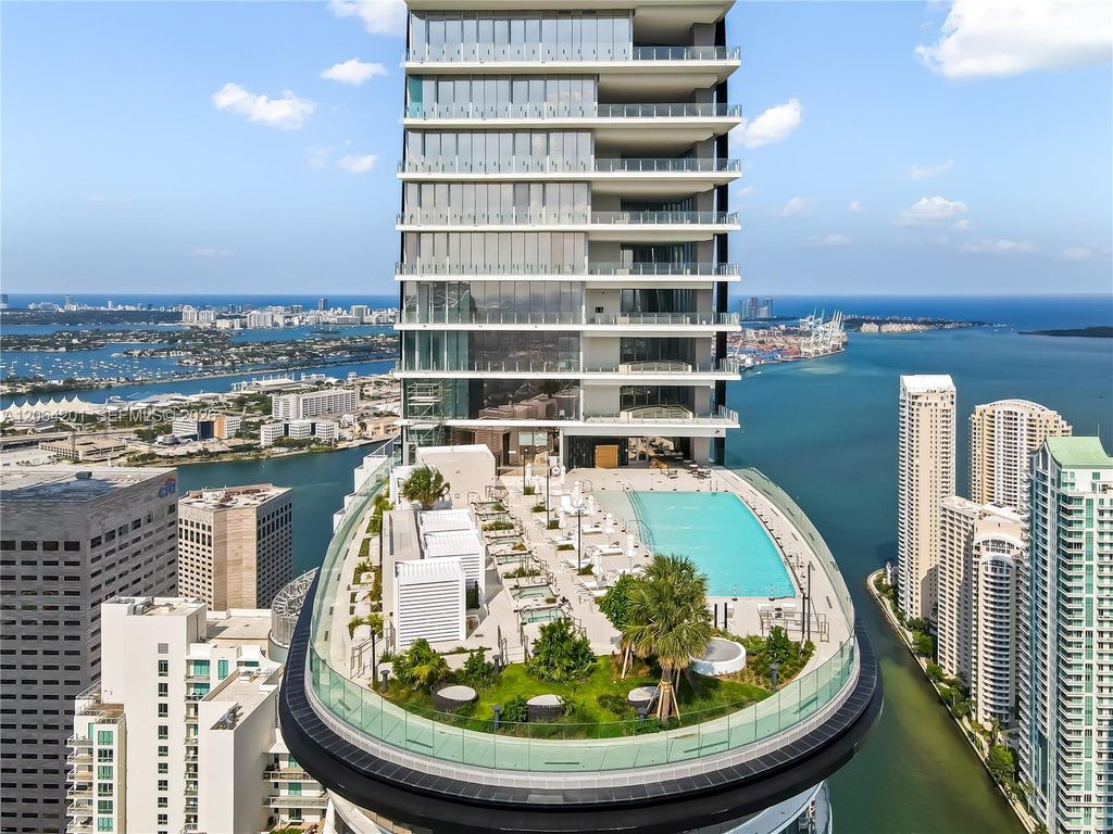 300 Biscayne Boulevard Way 1106E, Miami, FL 33131