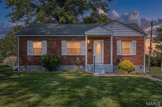 9251 Southview Lane, St Louis, MO 63123