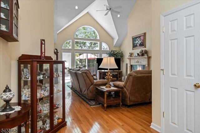 15 Bracken Hill Rd, Hardyston Twp., NJ 07419