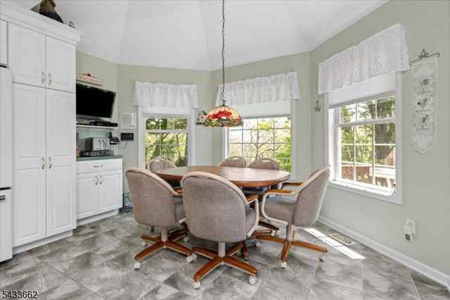 15 Bracken Hill Rd, Hardyston Twp., NJ 07419