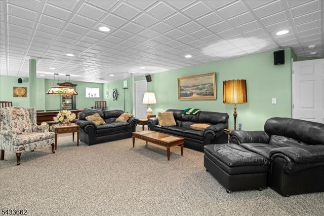 15 Bracken Hill Rd, Hardyston Twp., NJ 07419