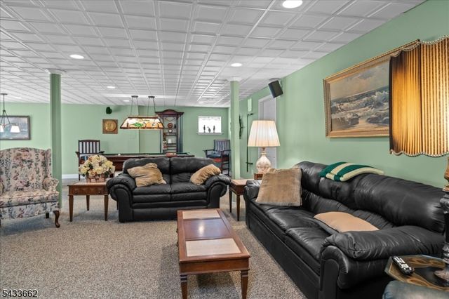 15 Bracken Hill Rd, Hardyston Twp., NJ 07419