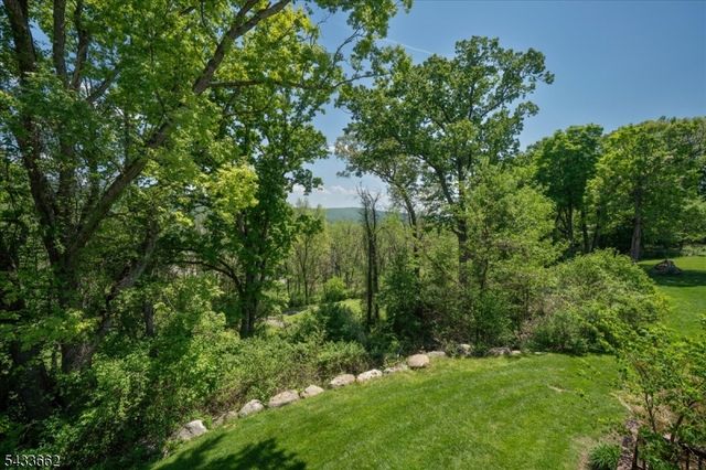 15 Bracken Hill Rd, Hardyston Twp., NJ 07419