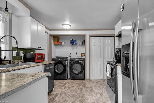 2456 Meadow Brook TRL, Suffolk, VA 23434