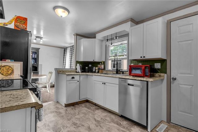 2456 Meadow Brook TRL, Suffolk, VA 23434