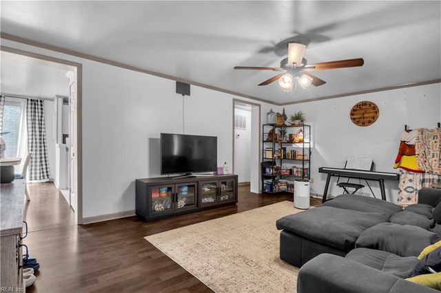 2456 Meadow Brook TRL, Suffolk, VA 23434